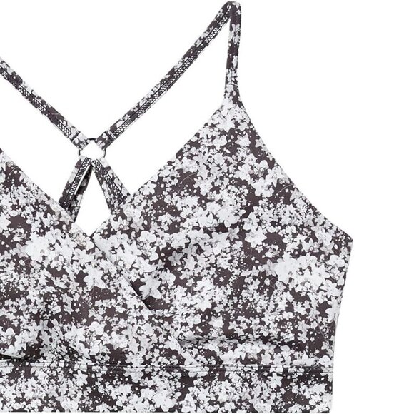 Core 10 Ballerina Light-Support Strappy Back Sports Bra in a Women's size Small - Picture 6 of 12